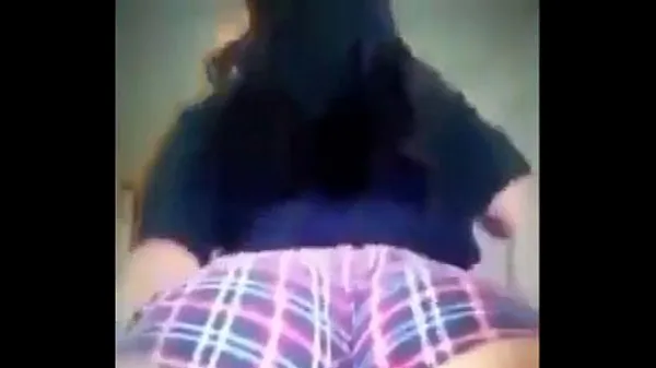 Visa Thick white girl twerking färska filmer