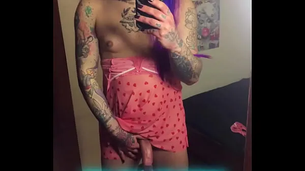 Tunjukkan Trans girl shows off in the mirror with her big dick Filem baharu