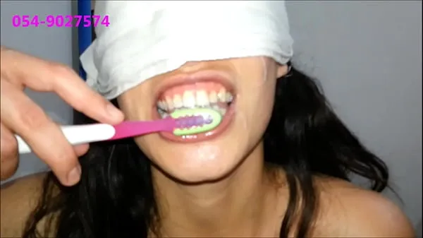 Hiển thị Sharon From Tel-Aviv Brushes Her Teeth With Cum Phim mới
