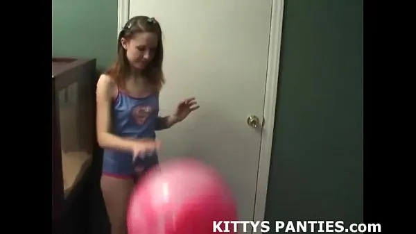 Show Innocent teen Kitty flying her kite fresh Movies